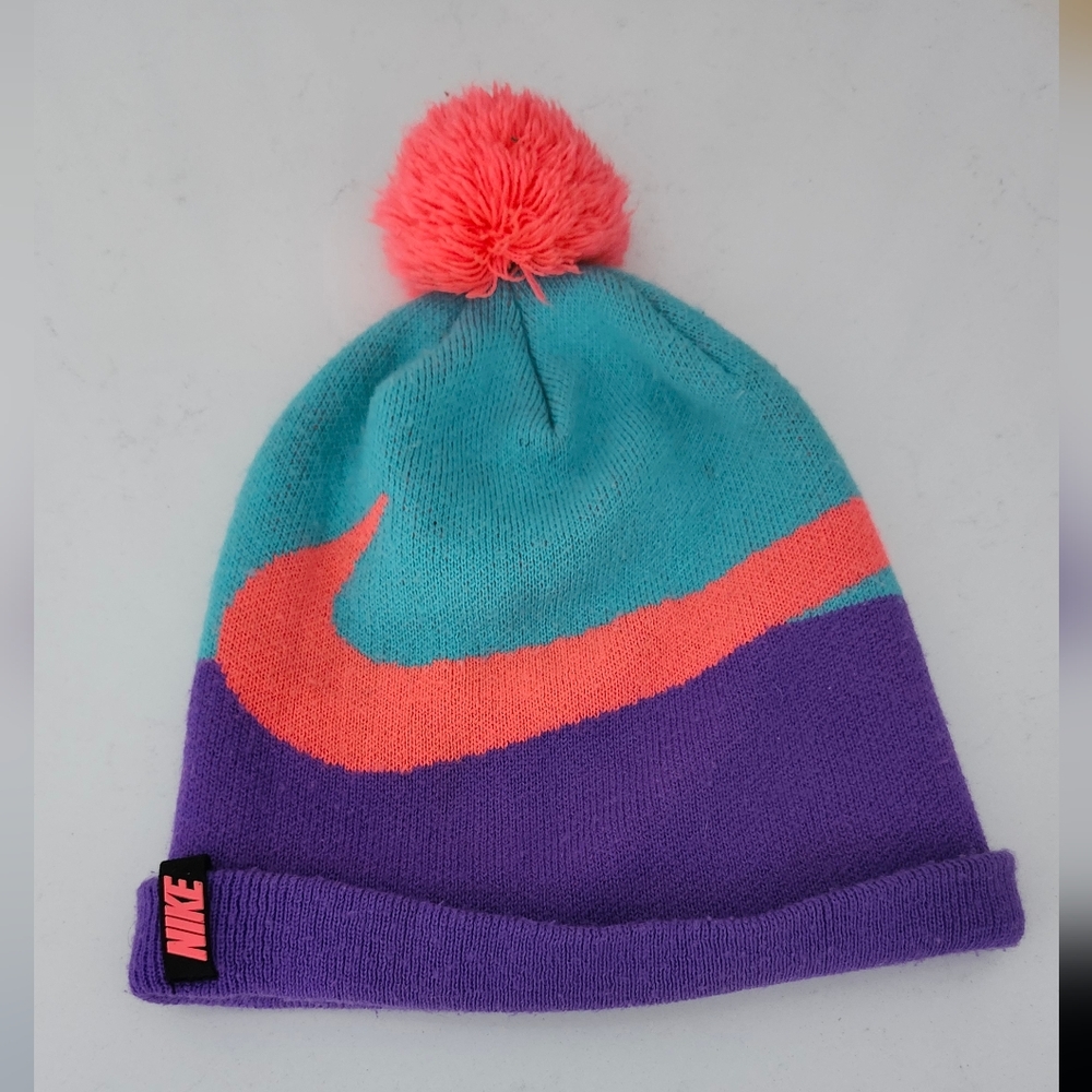 Nike Winter Womans Vintage Hat